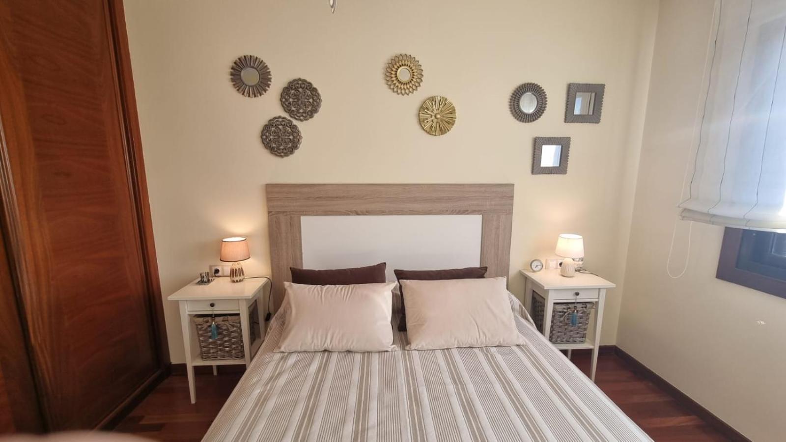 Apartamento 1 Dormitorio 4 Personas En El Grove O Grove Esterno foto