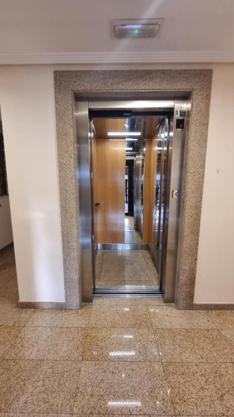 Apartamento 1 Dormitorio 4 Personas En El Grove O Grove Esterno foto